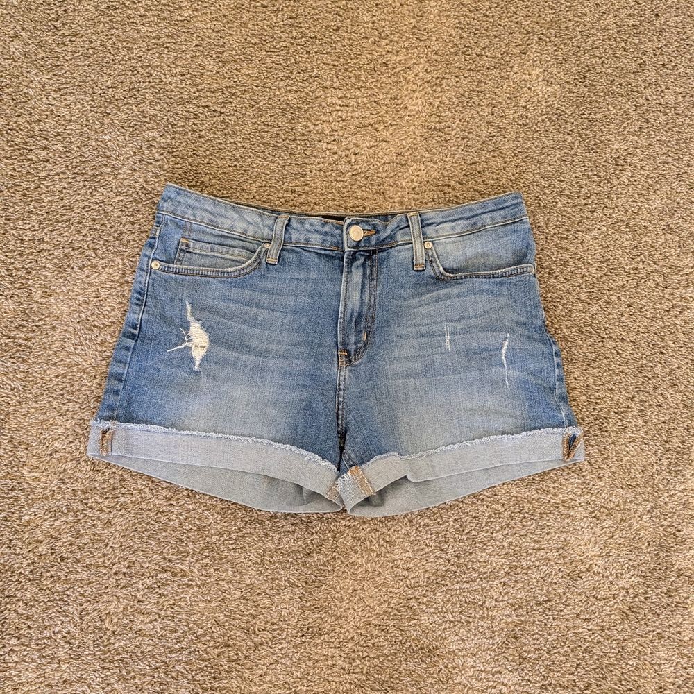 Just Black Women's Light Blue Denim Short Size 29